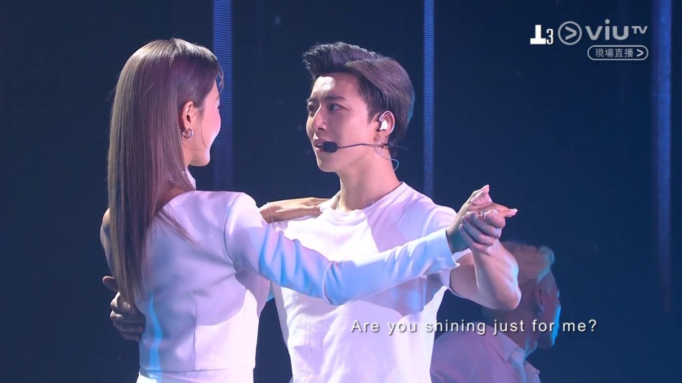 Lyman與Alina以歌舞劇形式演繹《星聲夢裡人》歌曲。