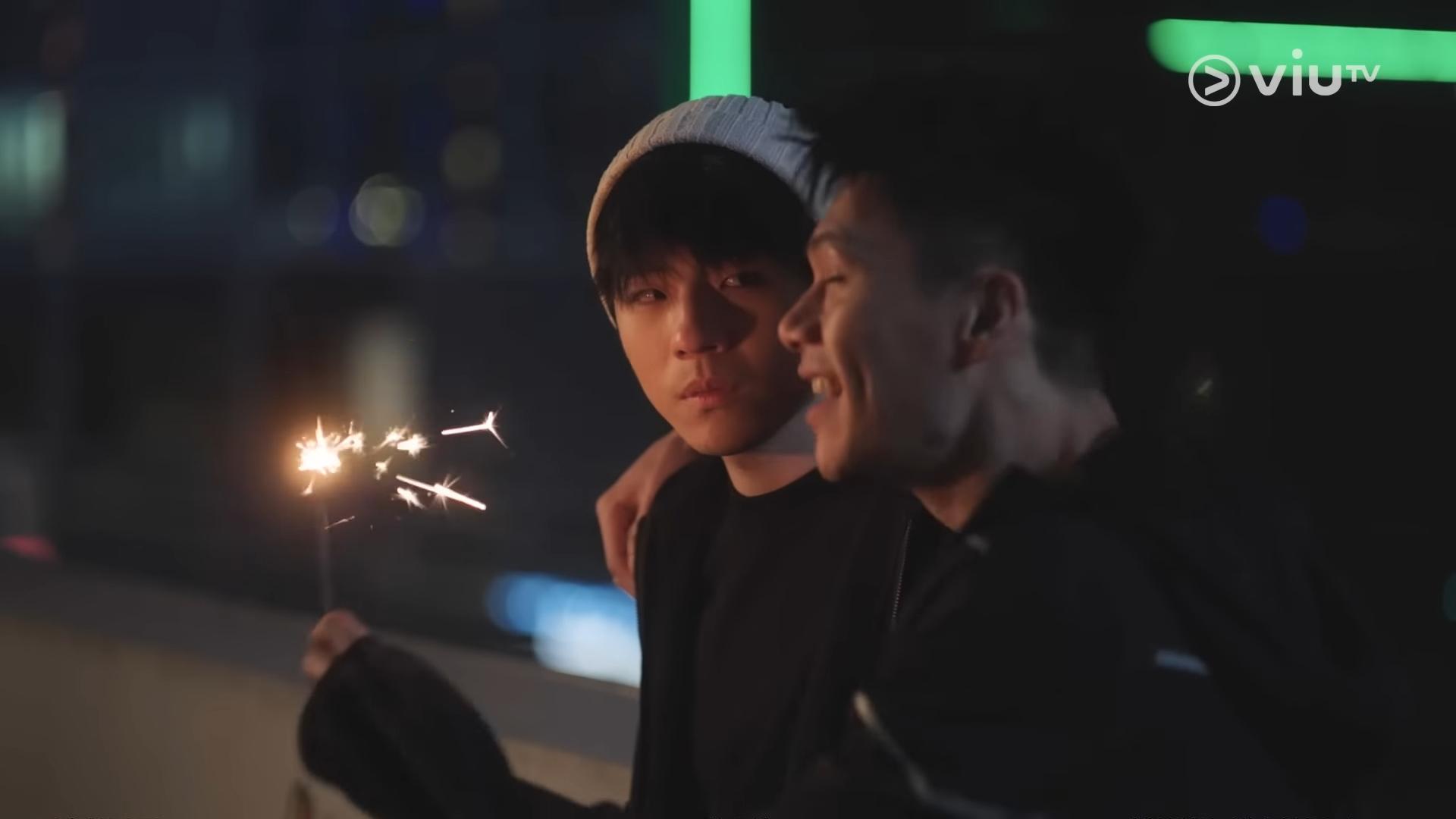 柯煒林在《冰上火花》與Ian演兄弟。