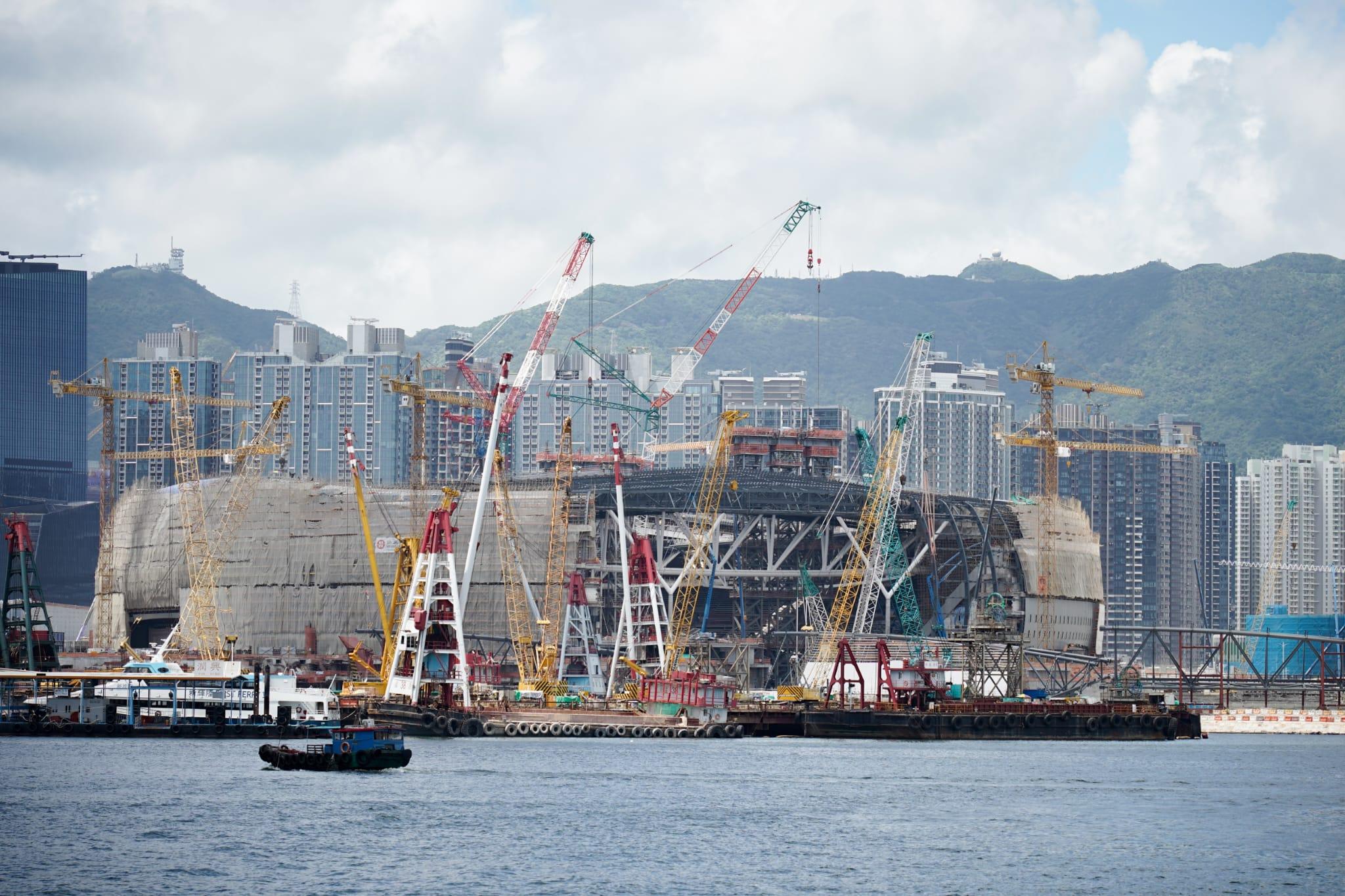 啟德體育園鋼構件全部運抵香港 預計分階段於2024年底前竣工 (李睿哲攝)