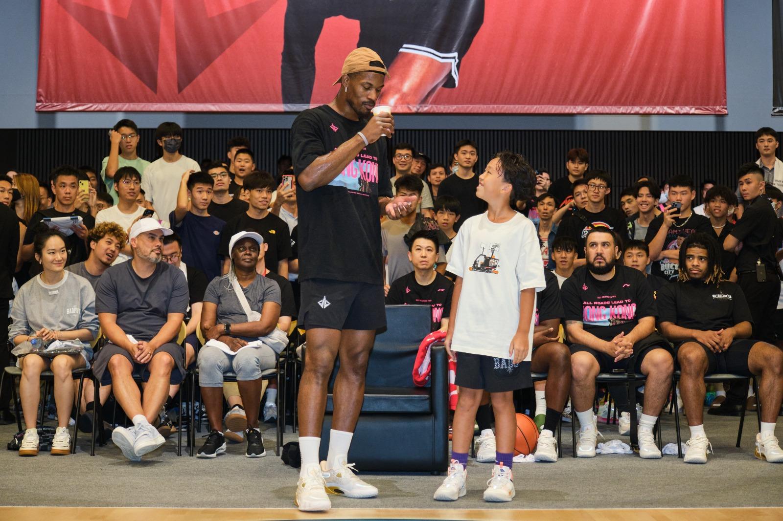 畢拿Jimmy Butler香港技術挑戰賽。(公關提供)