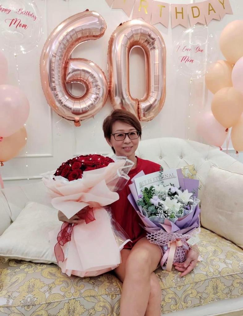 楊媽媽看來不似60歲。