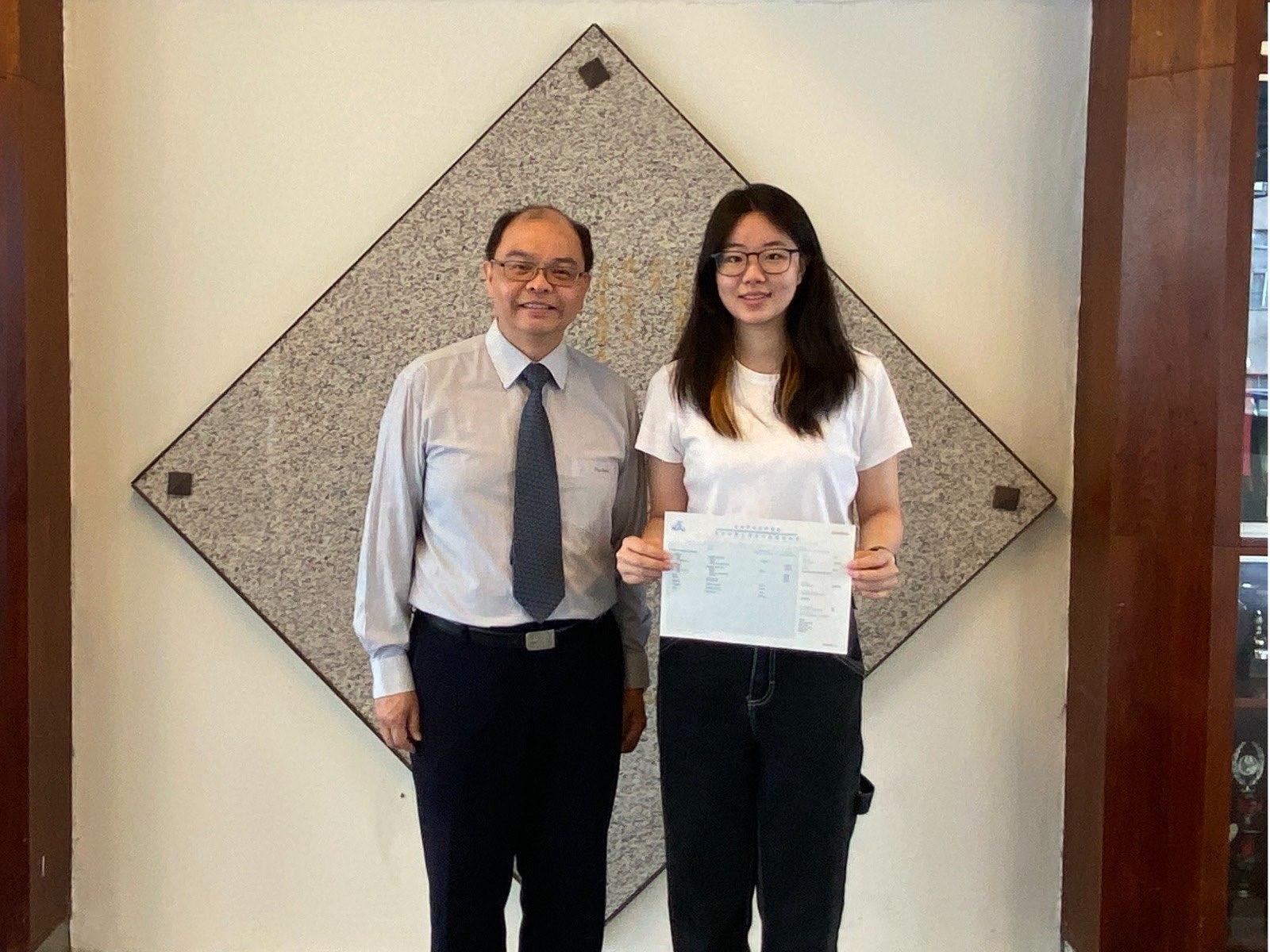 DSE放榜2023|紡織學會美國商會胡漢輝中學新來港學生梁欣儀考獲五科30分 立志成為出色老師回饋社會