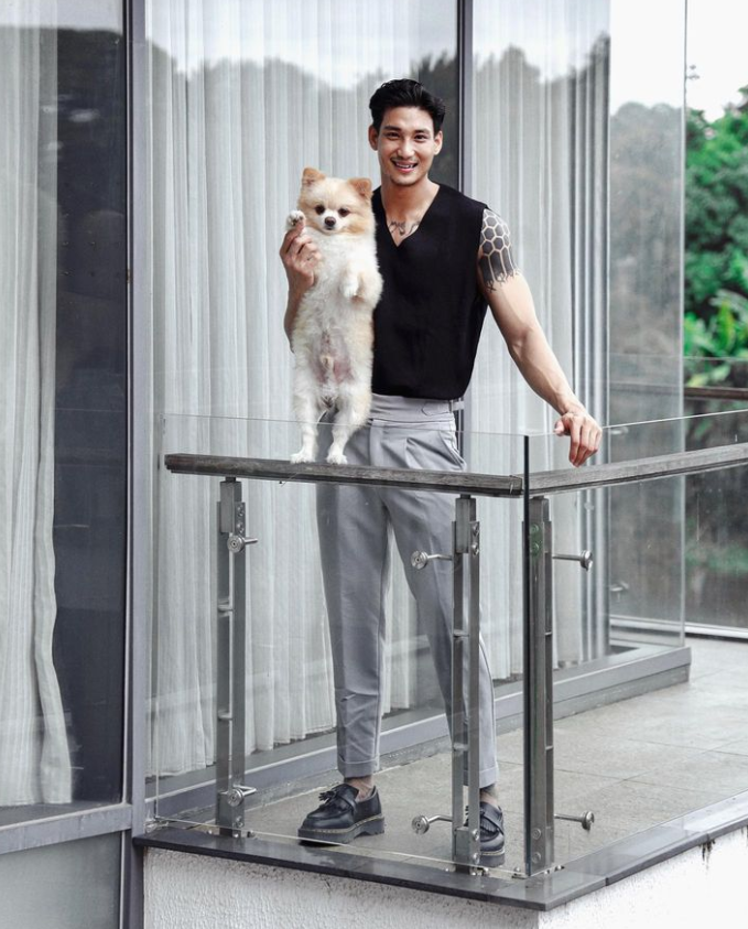 「地表最帥和尚」緬甸26歲男模白因(Paing Takhon)。(互聯網)