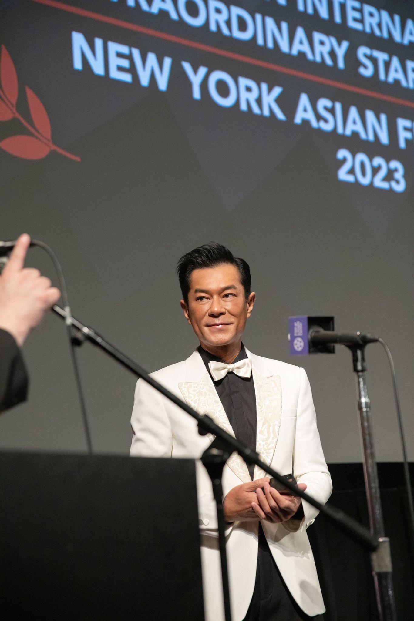 古仔親自飛抵紐約出席頒獎禮。