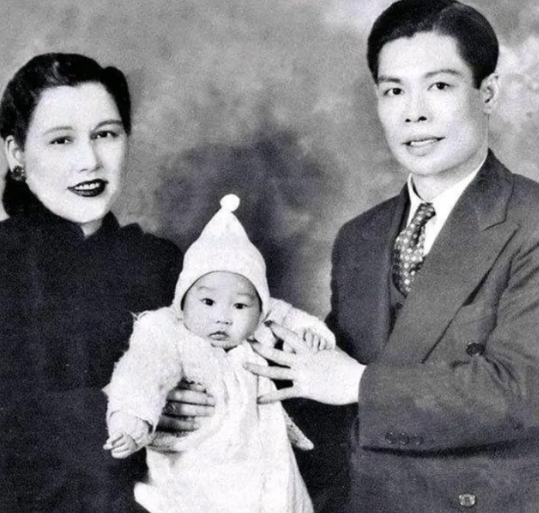 李小龍是香港粵劇丑生李海泉之子。(網上圖片)