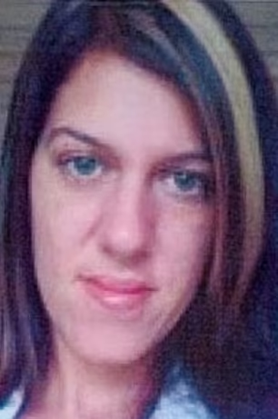 其中一名女受害人Amber Costello。(互聯網)