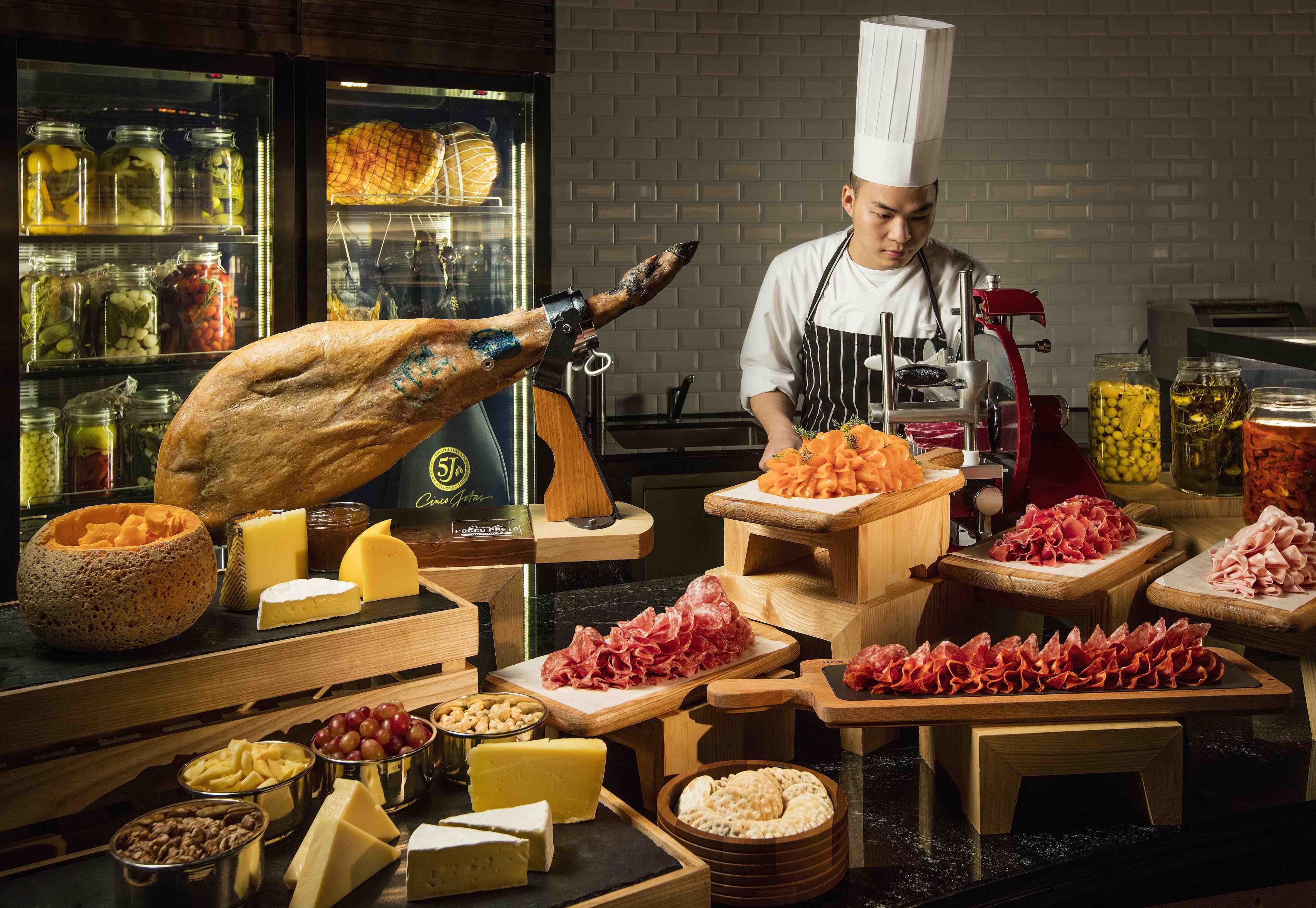 澳門新濠影滙自助餐優惠 送8字摩天輪門票