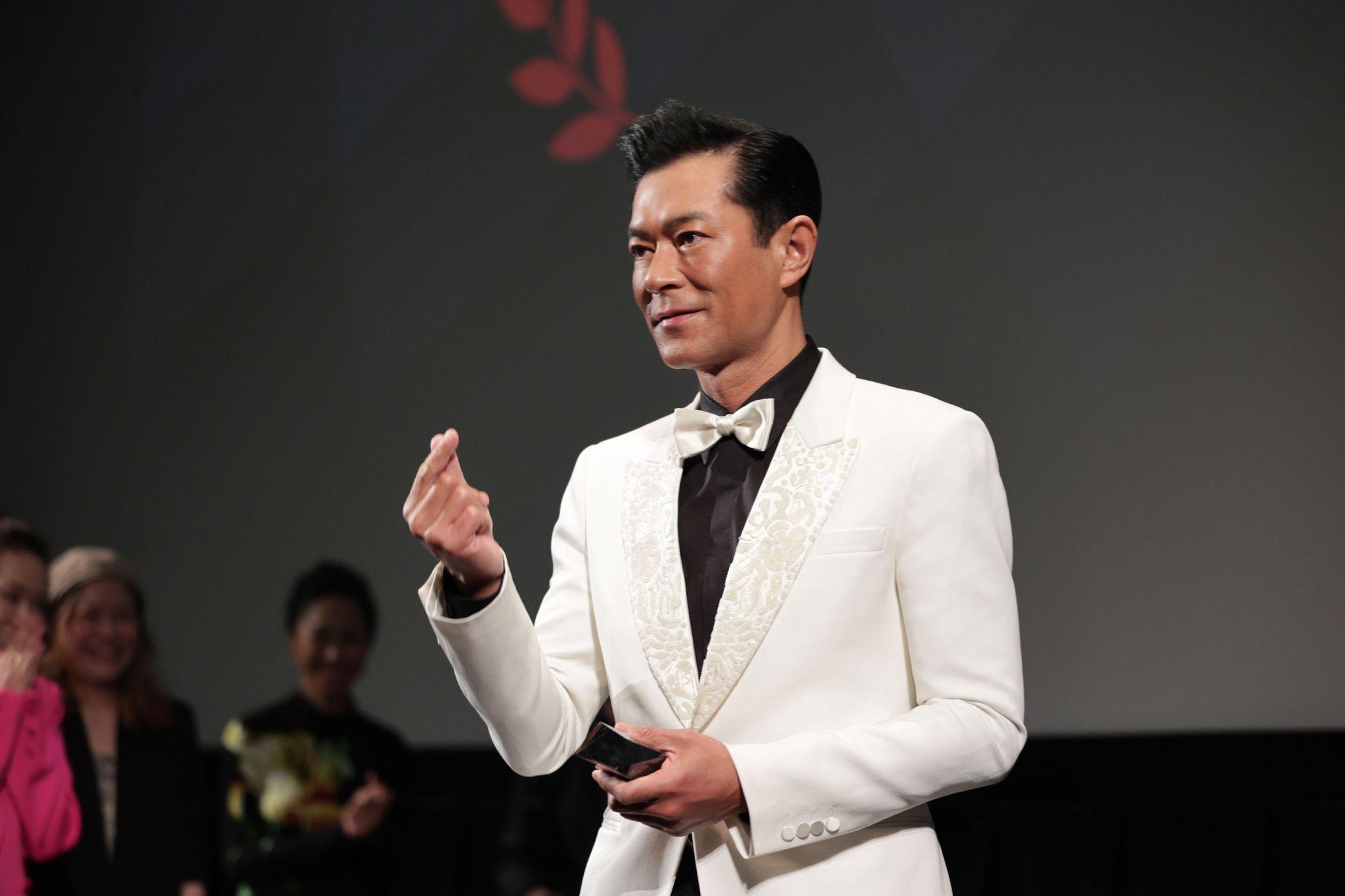 古仔親自飛抵紐約出席頒獎禮。