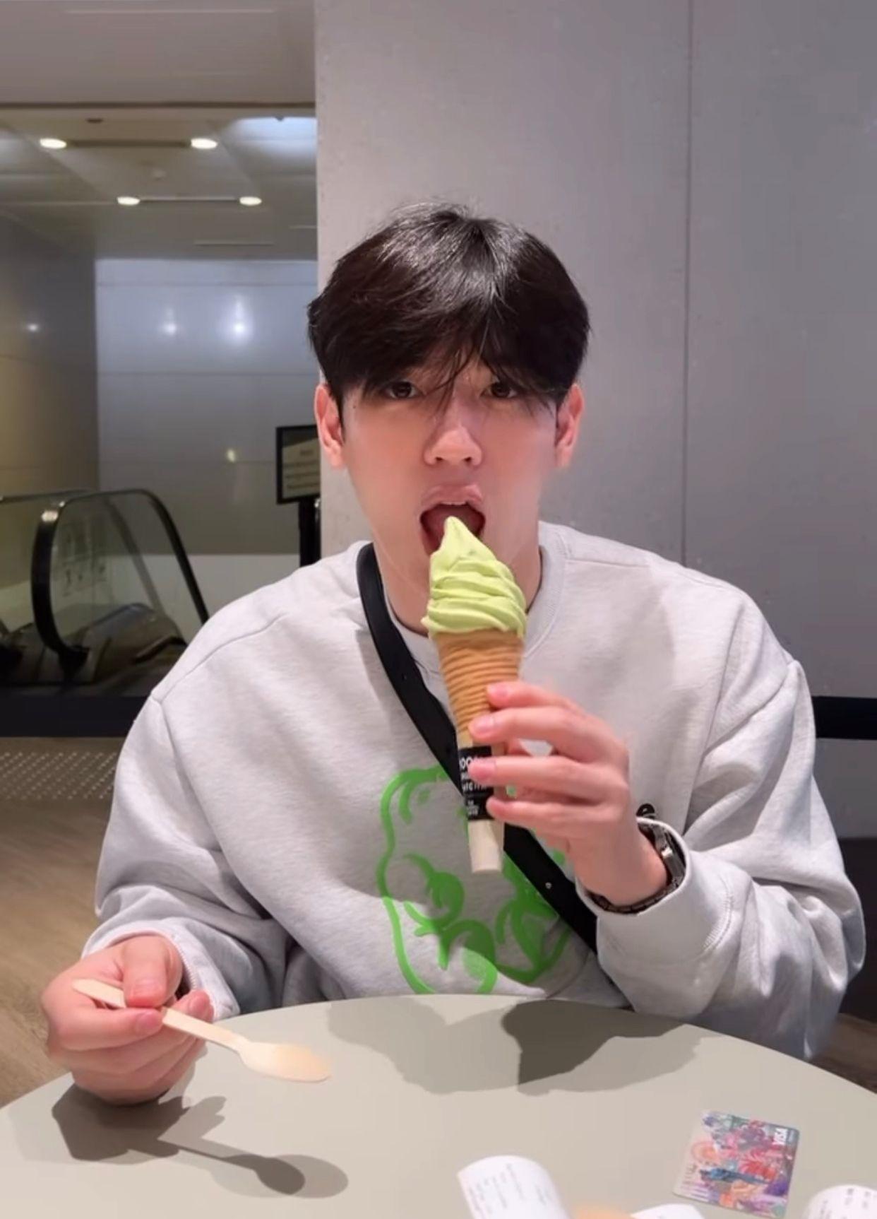 New今次到處觀光及於港九各地品嚐美食。