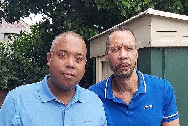 英國超市|事主Linton(右)及其兒子。(互聯網)