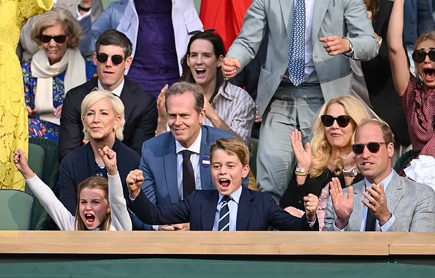 夏洛特及喬治觀看溫布頓網賽。(美聯社、路透社、互聯網)