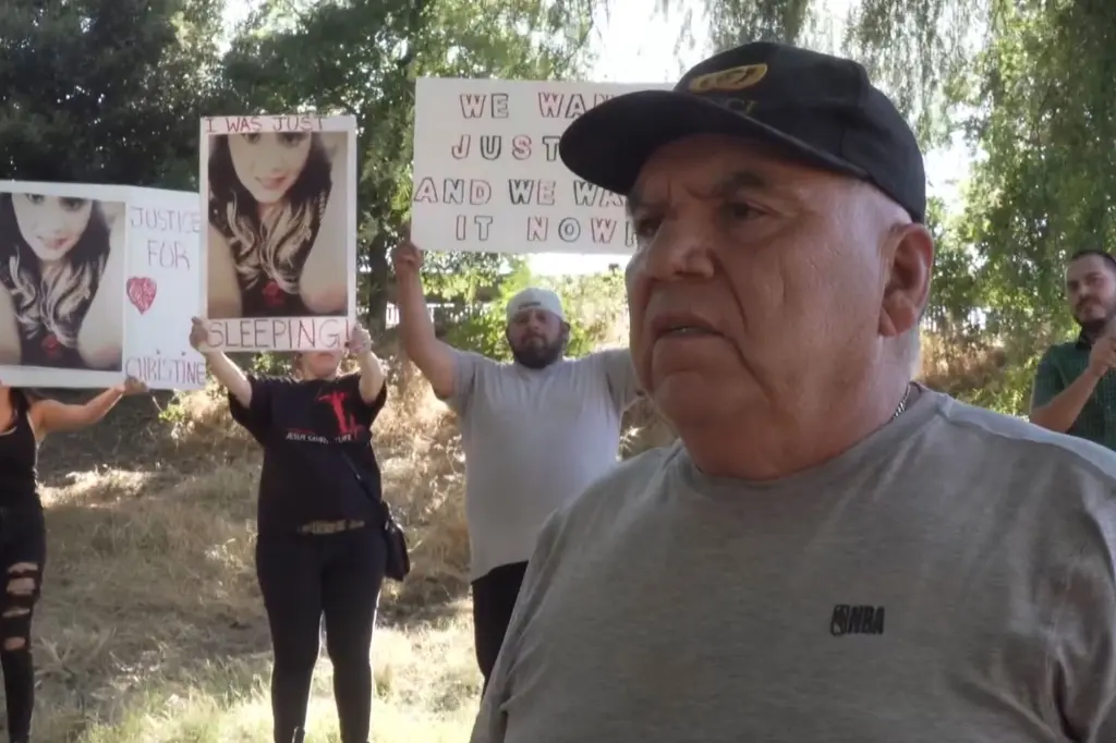 老父心碎不已。(互聯網)