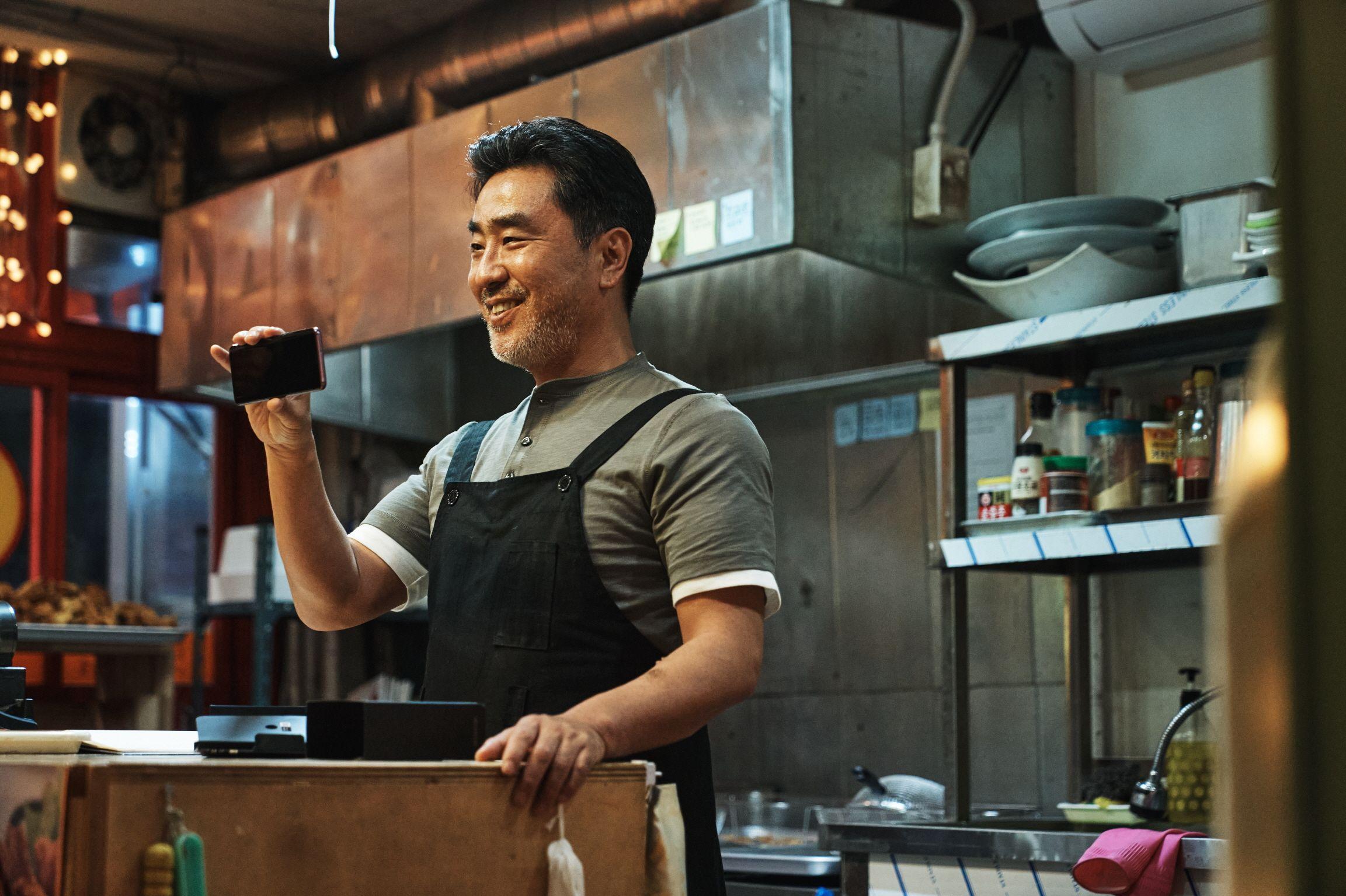 《Moving超異能族》由好戲之人柳承龍主演。