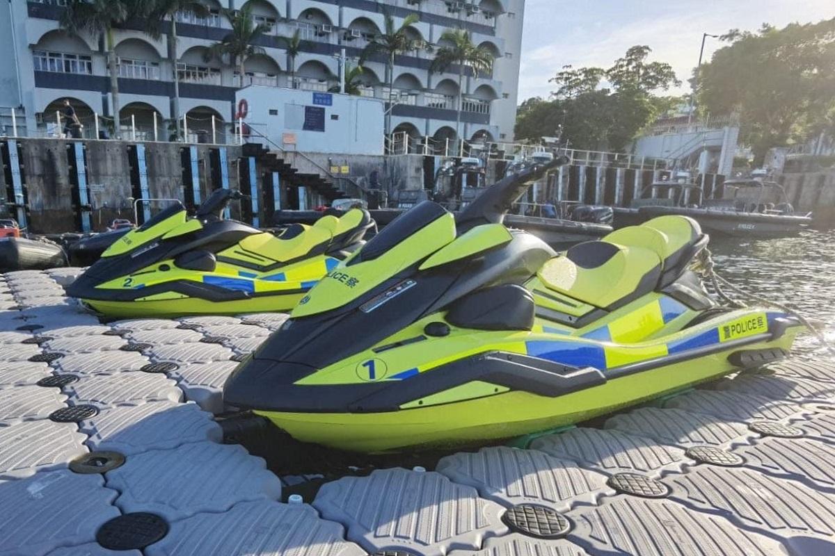 警方安排兩部水上電單車在水警東分區試驗。(fb專頁「香港警察 Hong Kong Police」)