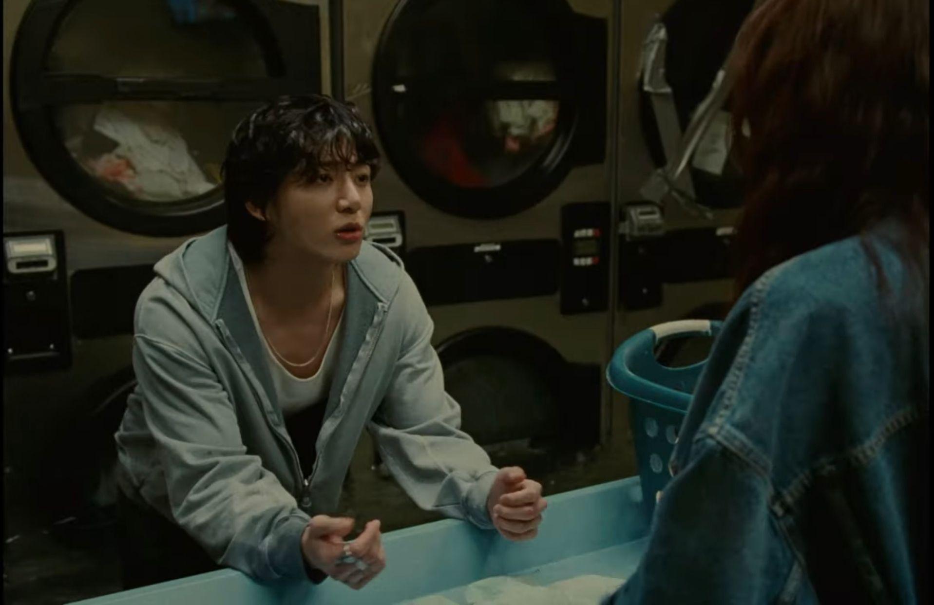 柾國與韓韶禧組成嶄新情侶檔。