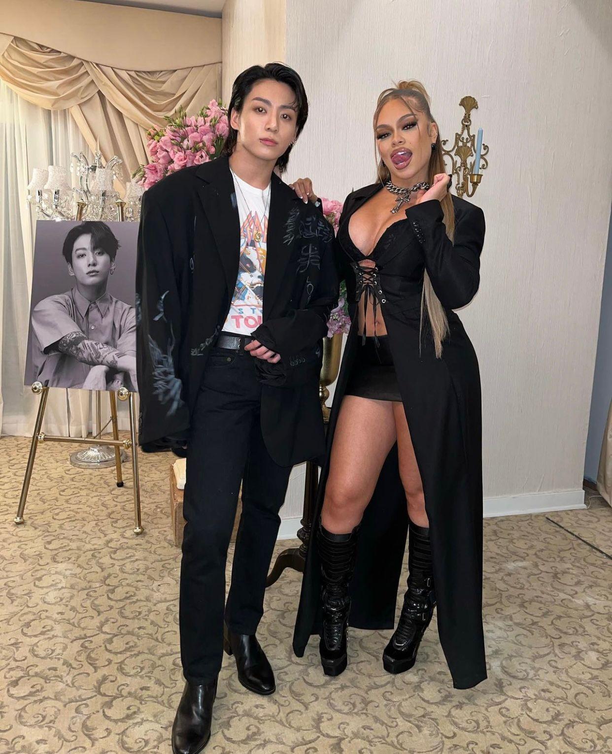 柾國今次攜手美國饒舌女歌手Latto合作。