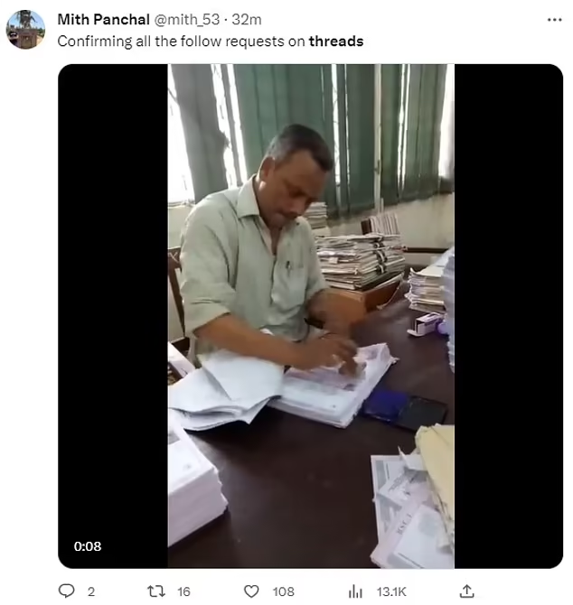 Threads|有網民嘲笑Threads功能落後,嘲笑其處理交友申請時可能是靠人手蓋印。(互聯網)