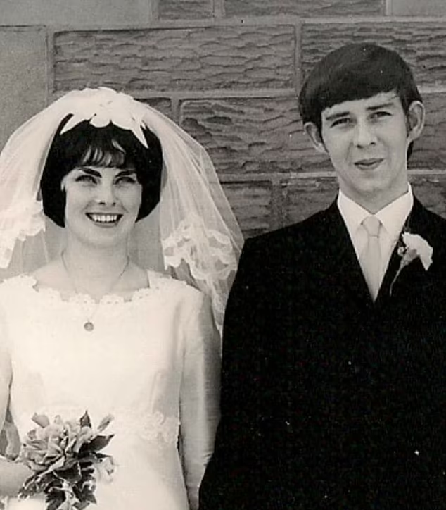 殺妻案|亨特與妻子珍妮絲相伴逾半世紀。(互聯網)