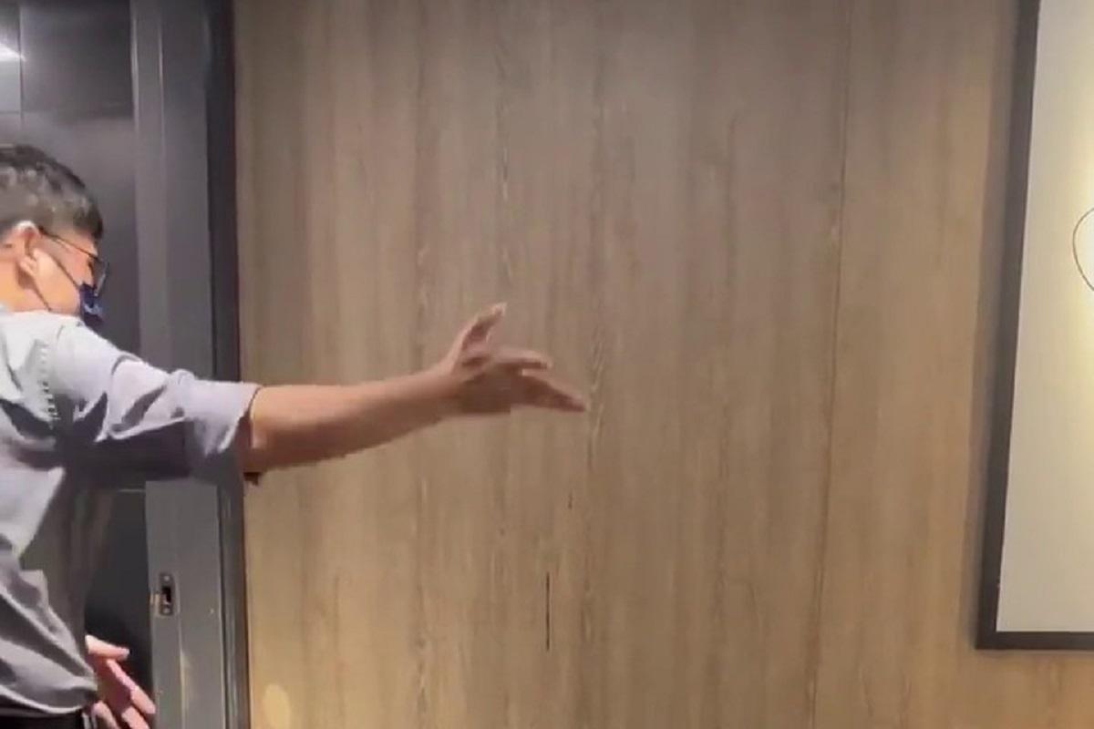 5名女子疑「人有三急」硬闖男洗手間,遭快餐店經理發現後被驅趕。(網民Gary Knight@FB群組「香港突發事故報料區及討論區」影片截圖)