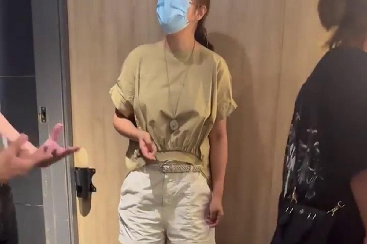 5名女子疑「人有三急」硬闖男洗手間,遭快餐店經理發現後被驅趕。(網民Gary Knight@FB群組「香港突發事故報料區及討論區」影片截圖)