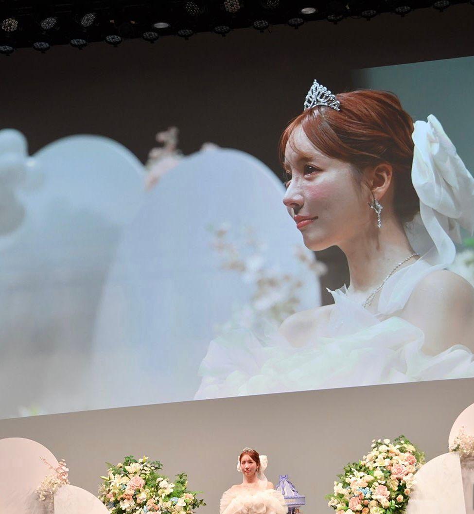 三上悠亞昨天30歲生日,穿上婚紗舉行引退AV界的紀念活動。