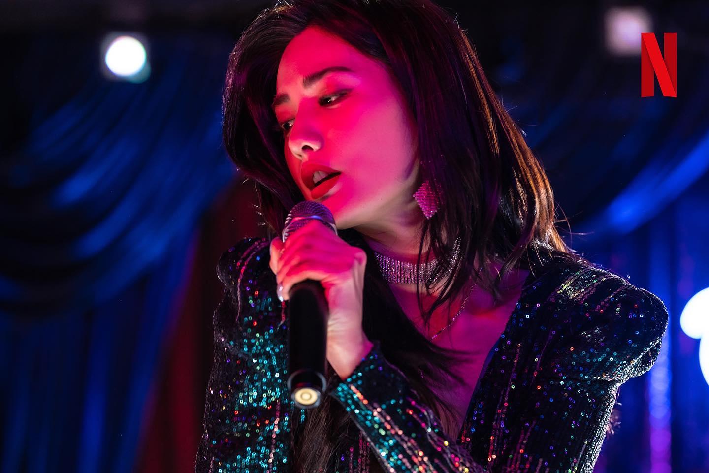 NANA曾獲「全球百大美女」冠軍。