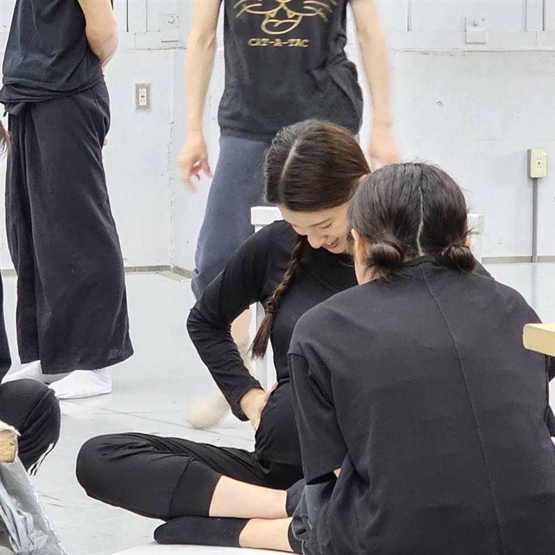 土屋太鳳早前大住肚開工,更為舞台劇演出。