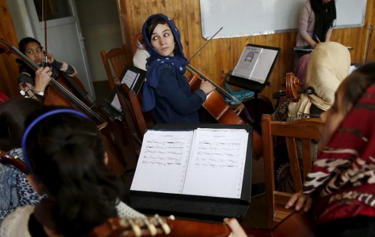 塔利班掌權前,阿富汗女性可以演奏音樂。(資料圖片)
