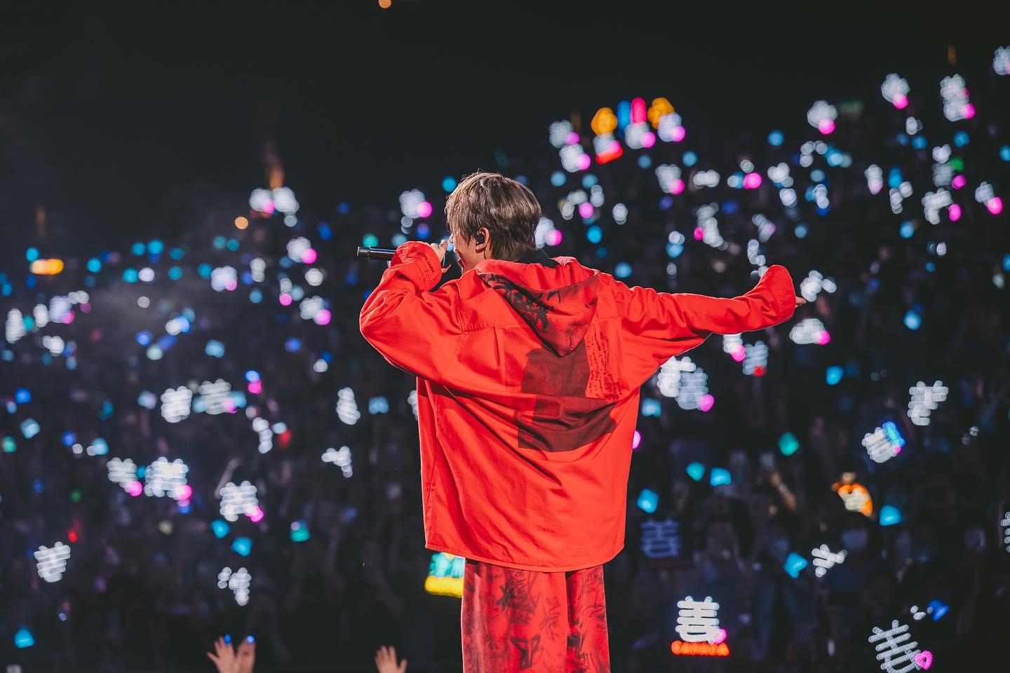 姜濤演唱會圓滿落幕,他多謝監製、編舞老師和唱歌老師。