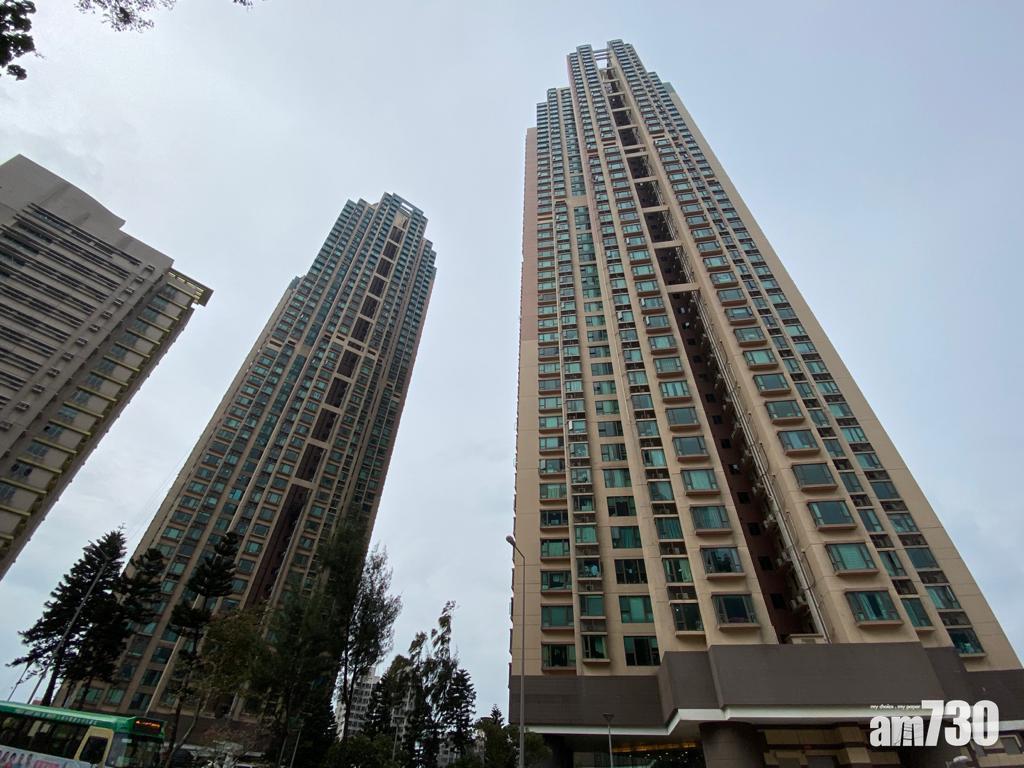 西半山寶翠園毗鄰香港大學站,屬交通及購物皆便利的豪宅屋苑。