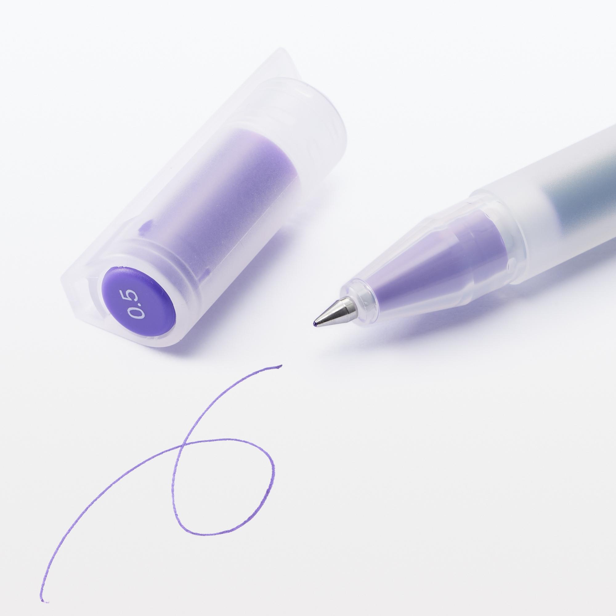 揭蓋式啫喱筆10色│備有10種顏色及附有夾鏈袋,方便攜帶外出使用。揭蓋式筆桿配以0.5mm啫喱筆替芯,適合於行事曆等書寫小型字體。HK$75