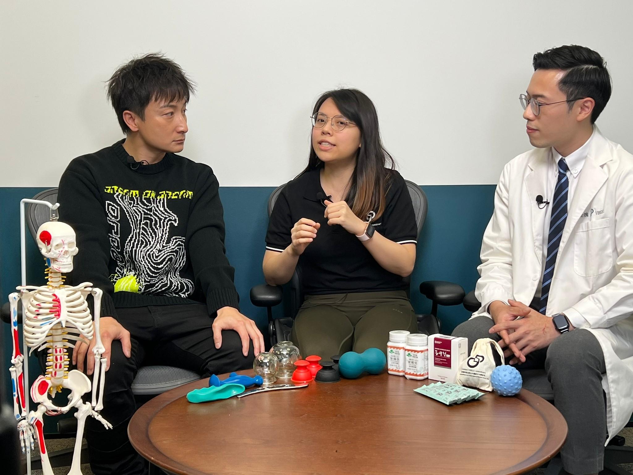 方力申主持網上節目訪問不同行業中小企CEO。