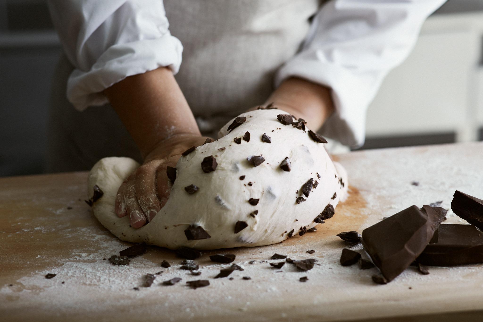 GODIVA 麵包店設有限買令,每人每次最多只可以4個,同時會在每天早上9:30開始派籌,大家可依據時間再回去購買,不用長時間在店外排隊。 ( 圖片:IG@GODIVA Bakeryゴディパン )