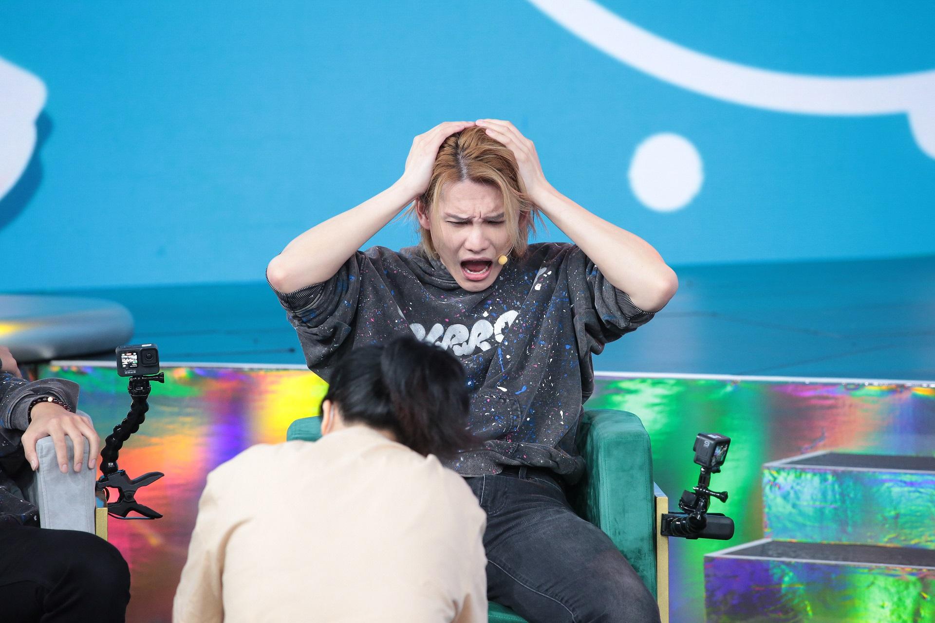 自稱對痛楚無感的Jeremy在按摩的時候叫得最為淒涼。