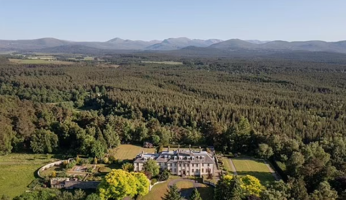 2. 蘇格蘭高地16房莊園,叫價300萬鎊(約2,986萬港元)。