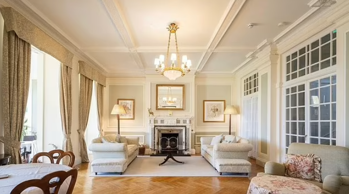 2. 蘇格蘭高地16房莊園,叫價300萬鎊(約2,986萬港元)。