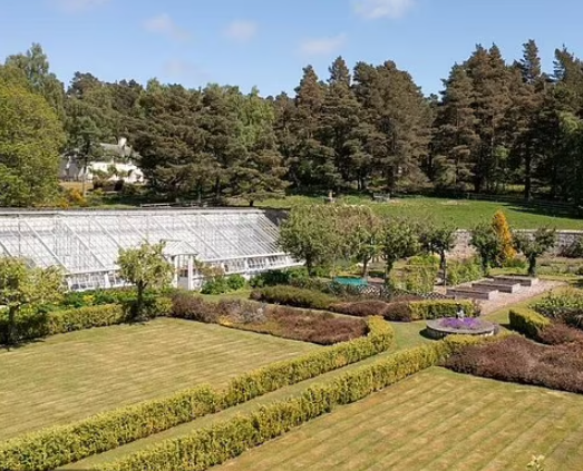 2. 蘇格蘭高地16房莊園,叫價300萬鎊(約2,986萬港元)。