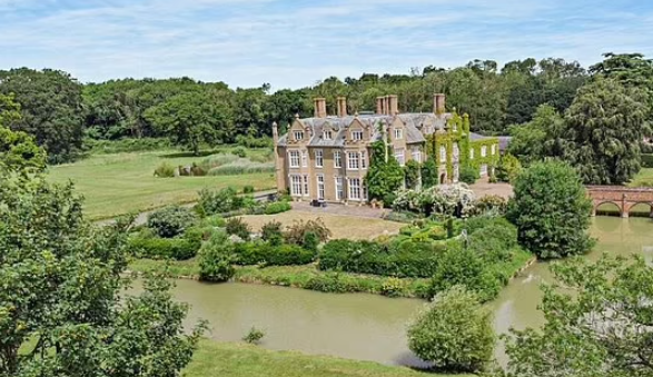 3. 諾福克郡Wymondham 鄉郊8房大宅,叫價525萬鎊(約5,225萬港元)。