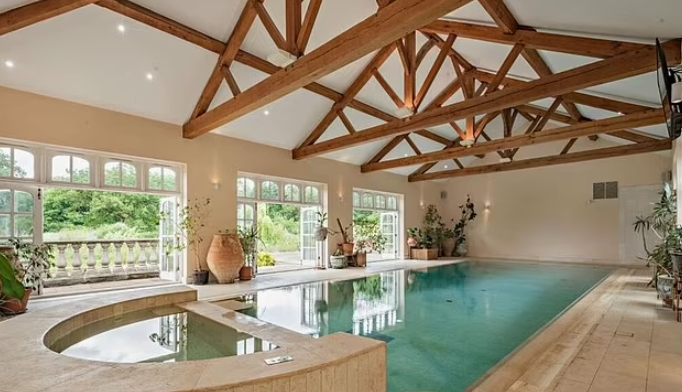 3. 諾福克郡Wymondham 鄉郊8房大宅,叫價525萬鎊(約5,225萬港元)。