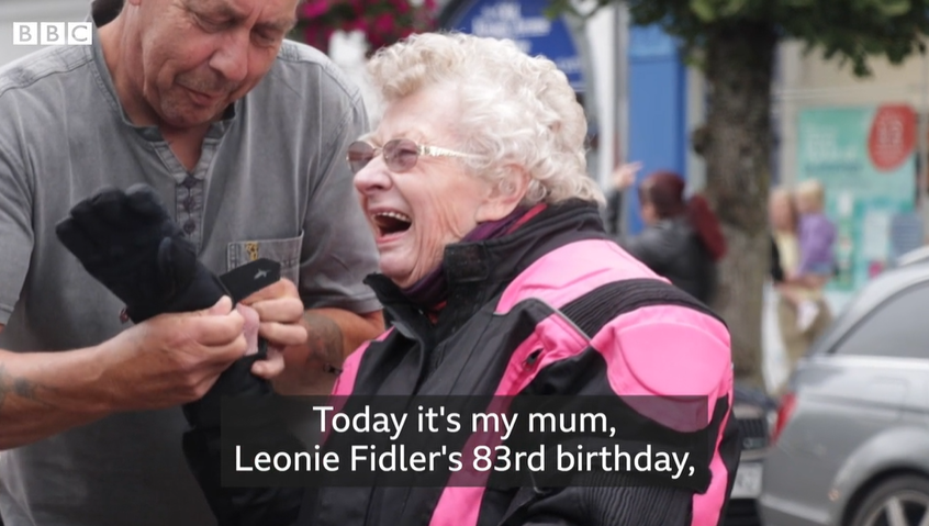 83歲婆婆生日願望「坐電單車」獲車友會相助 與末期病女兒一起圓夢