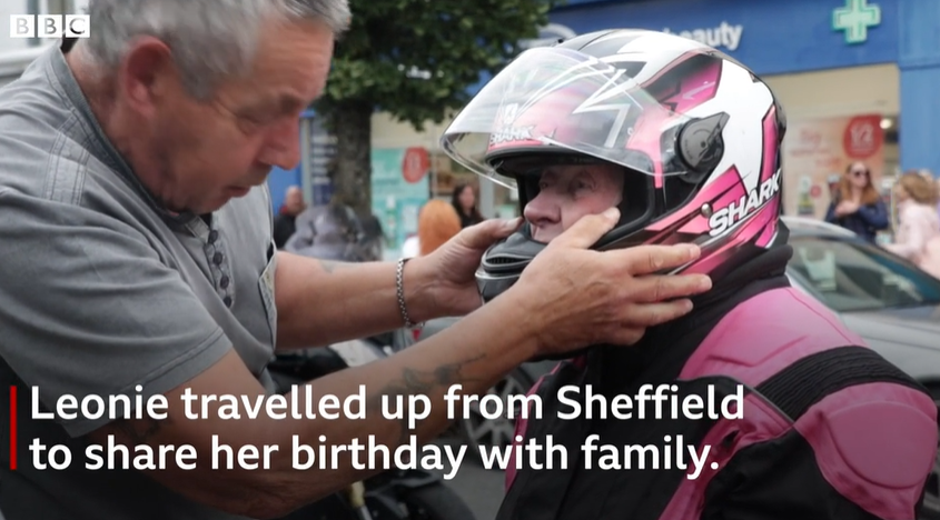 83歲婆婆生日願望「坐電單車」獲車友會相助 與末期病女兒一起圓夢