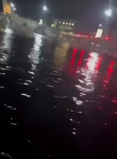 德國現「怪獸級」暴雨風,法蘭克福機場及地鐵均水浸。(互聯網)