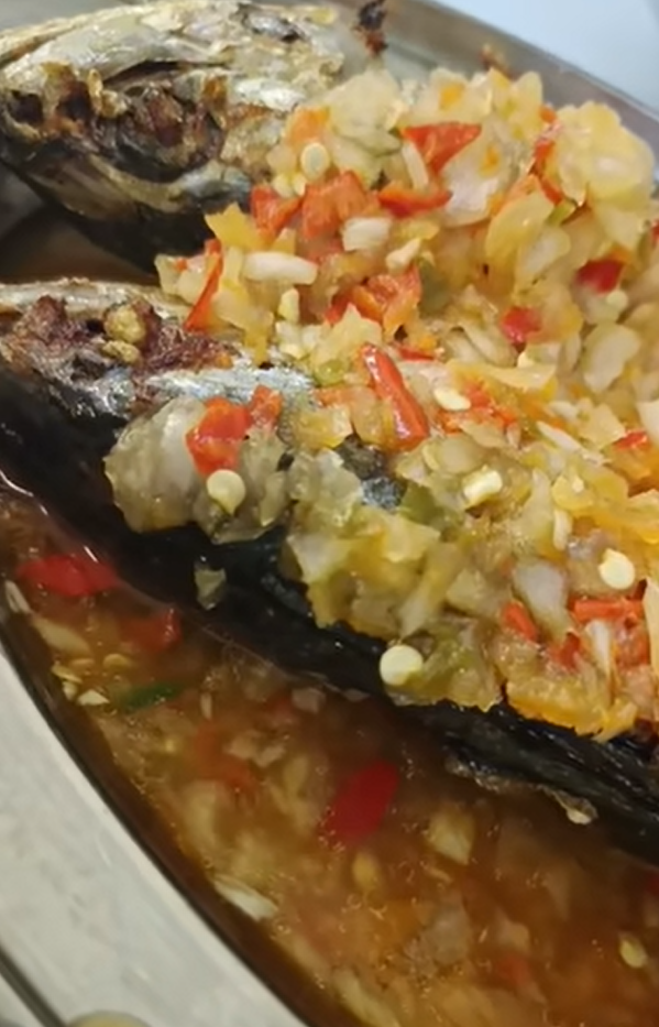 廣東話|老闆夫婦說得一口流利廣東話,煲仔飯看來也很對辦。(馬來堂叔FB)