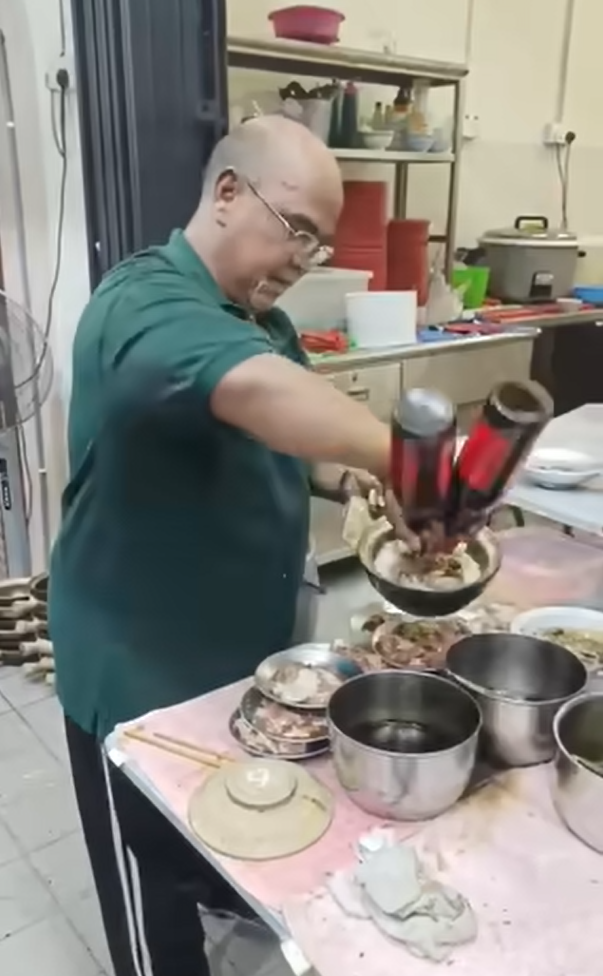 廣東話|老闆夫婦說得一口流利廣東話,煲仔飯看來也很對辦。(馬來堂叔FB)