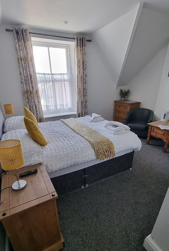 酒店其中一間房間。(互聯網)