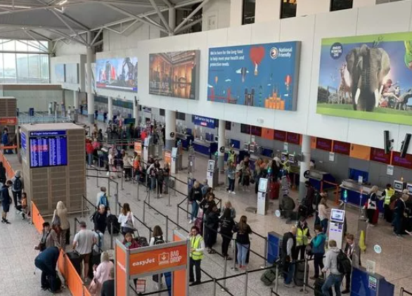 9 布里斯托機場 (Bristol) 56%