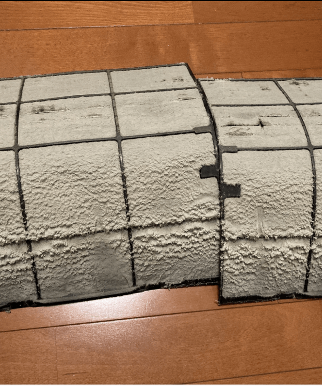 隔麈網已積滿灰塵