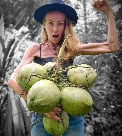 曾有人勸告Zhanna D’Art前往就醫,但仍不幸身亡。(網上圖片)