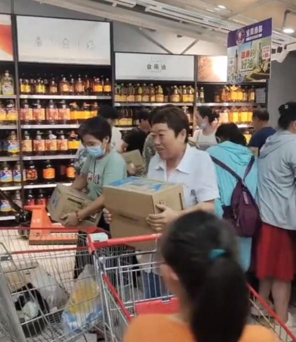 內地及南韓出現搶鹽潮,廣東鹽業:貨源充足。(X)