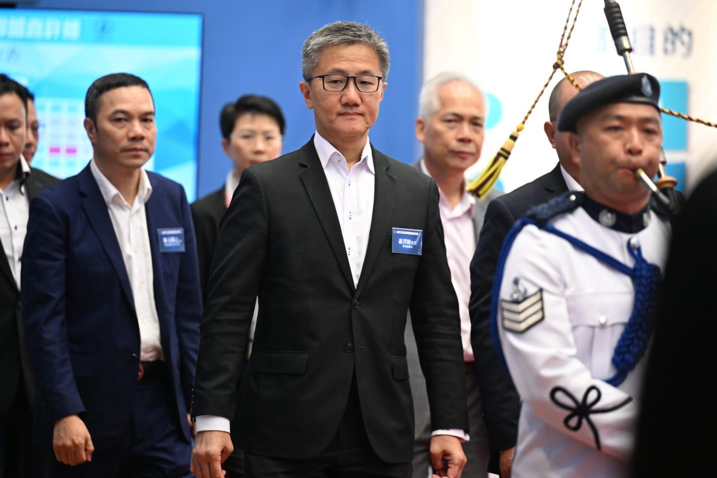 新界北總區今日(3日)舉辦「新界北防罪聯盟嘉許禮」,合共34間聯盟成員接受嘉許。(陳奕釗攝)